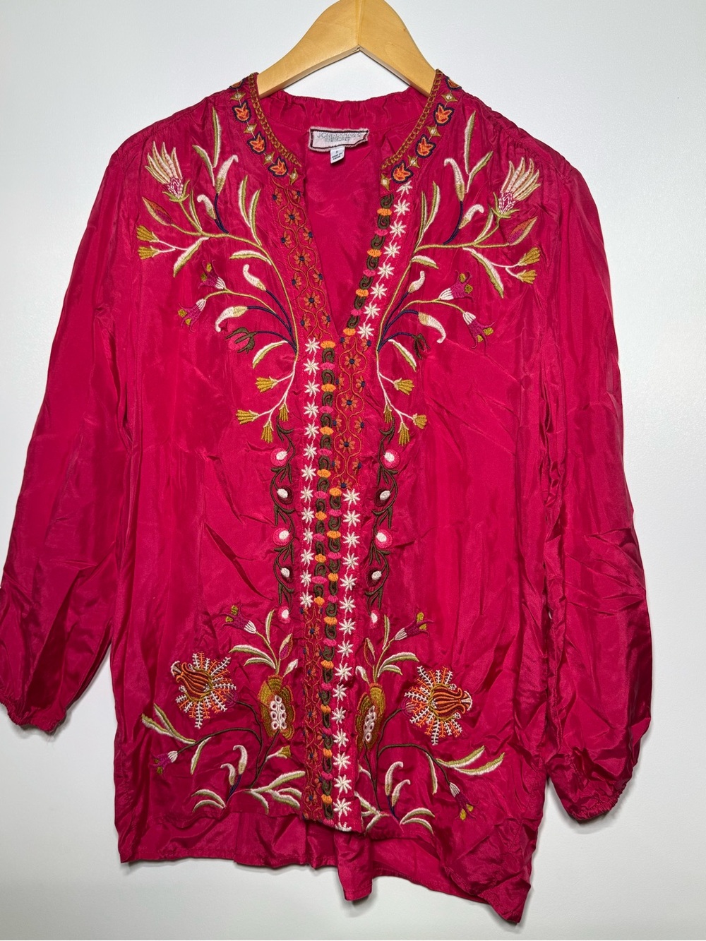 Johnny Was Womens Size Small Fuchsia Embroidered Blouse